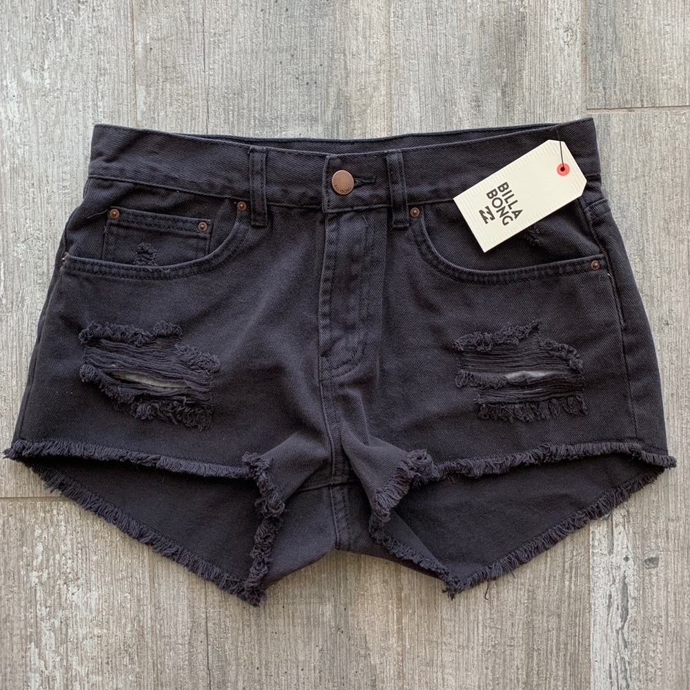 🔥🔥BILLABONG - DISTRESSED DRIFT DENIM SHORTS🔥🔥 - Picture 2 of 5